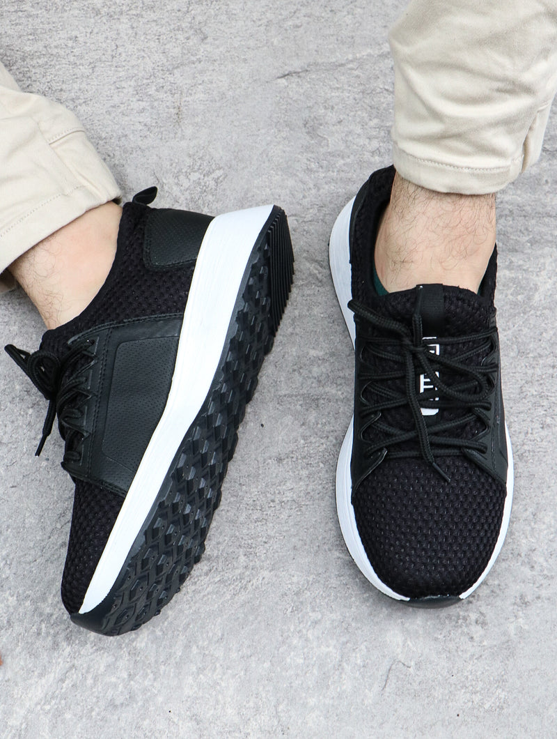 PUMA 912