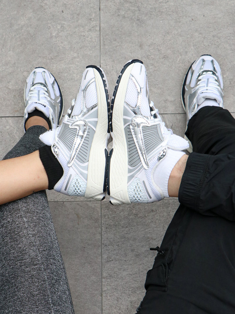 Nike Vomero - Unisex